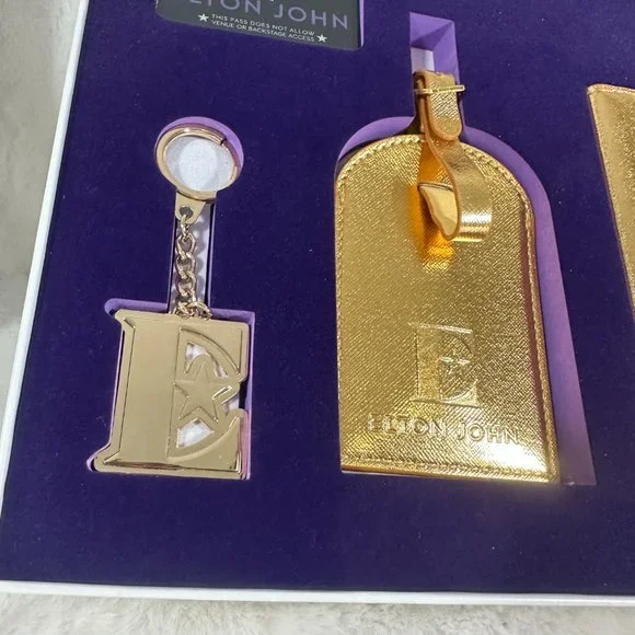 Elton John Farewell Tour VIP Merchandise New 5pc box set E Star Box - Picture 4 of 10
